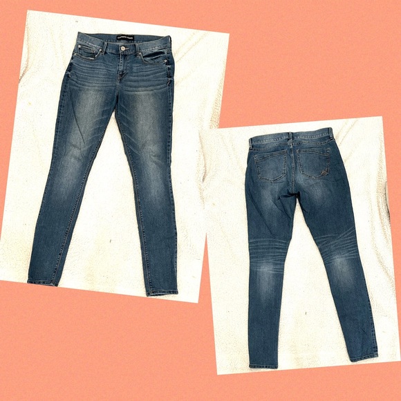 Express Mid Rise Medium/Light Wash Jeggings - Picture 2 of 2
